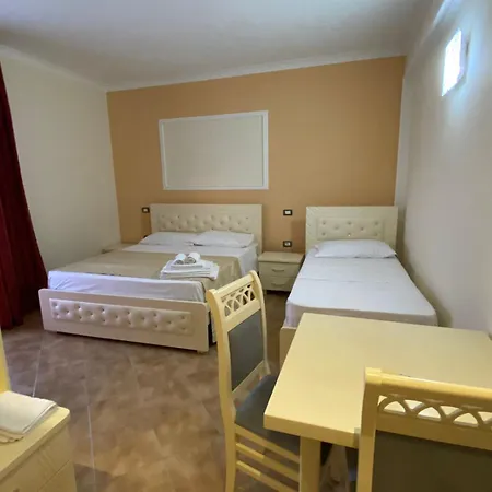 Restorant Pizzeri Anxhelo Ξενοδοχείο 3*